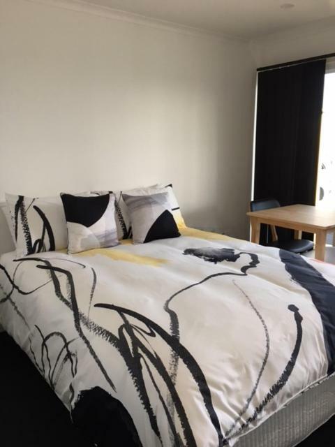 Port Lincoln Shark Apartment 3 Eksteriør billede